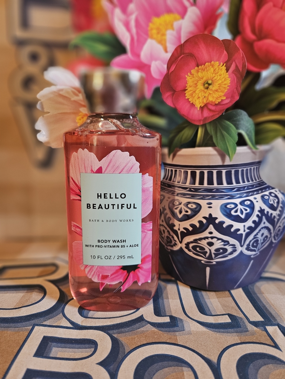 NWT Bath & Body Works Hello Beautiful Body Wash - Pink, Blue